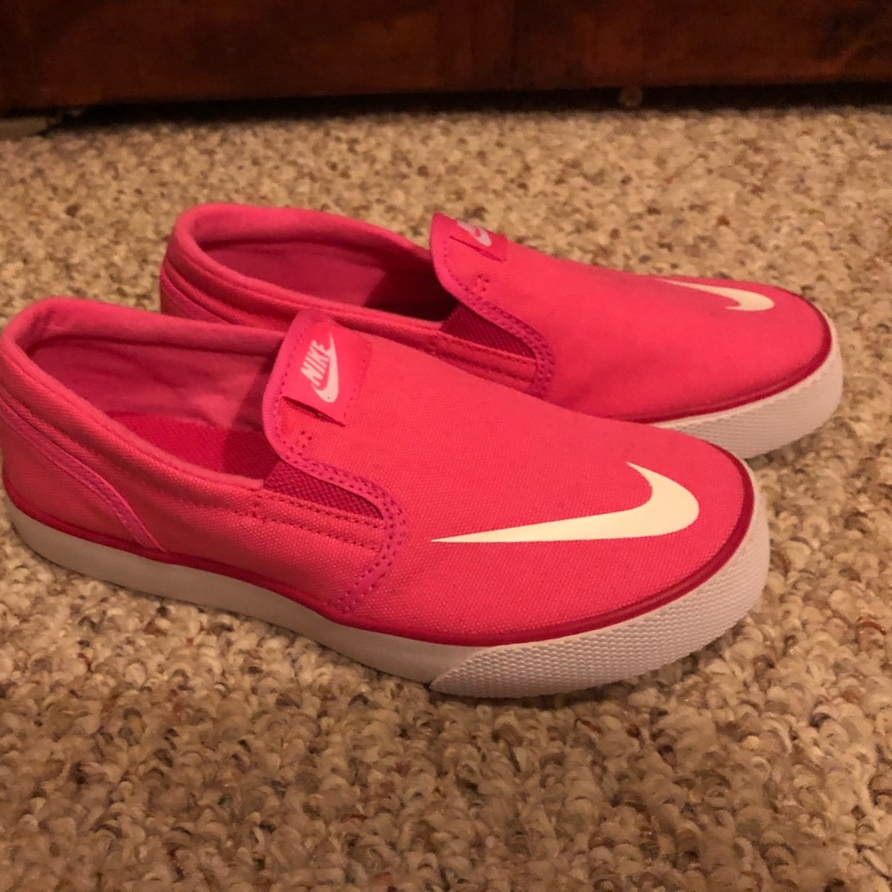 Girls Size 1 slip-on sneakers